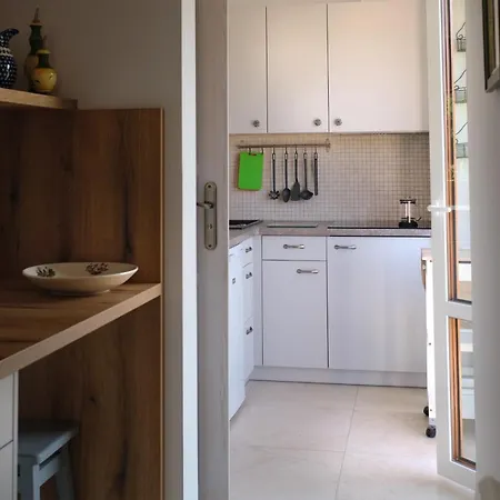 Komfortowy domek z kominkiem Barwice Zewnętrze zdjęcie